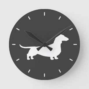 Horloge Ronde Silhouette de teckel - chien wiener à poil court