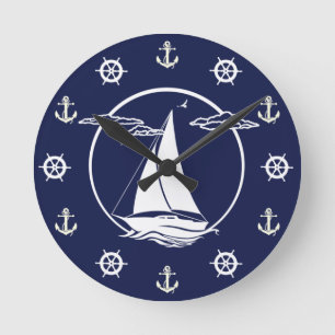 Horloge Ronde Silhouette de voilier blanc marine/ancre/roue