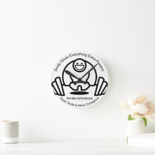 Horloge ronde souriante