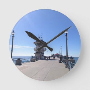 Horloge Ronde Sur la jetée, Huntington Beach, Californie
