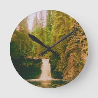 Horloge Ronde Swedish Moody Waterfall, Hälsingland, Sweden