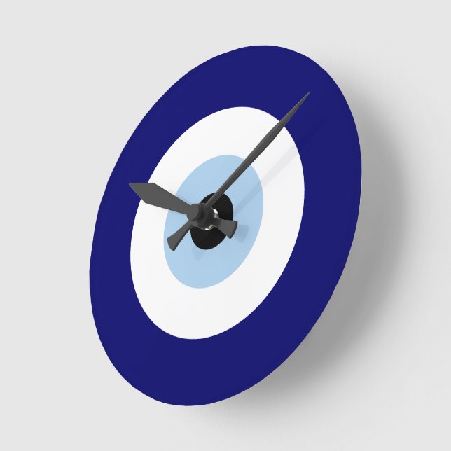 Horloge Ronde Symbole de protection et de bonne chance (Angle)