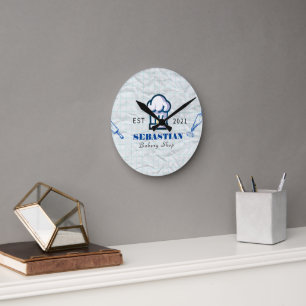 Horloge Ronde Texture écaillée blanche Nom du chef Boulangerie B