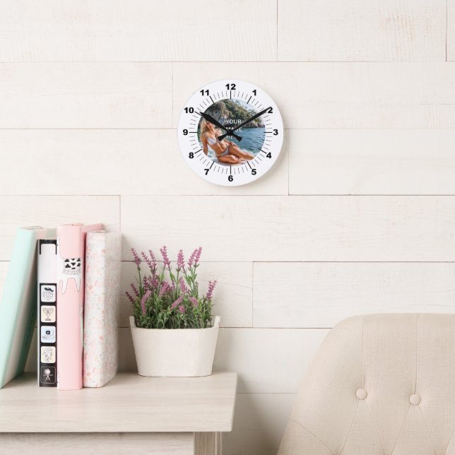 Horloge Ronde TIME! ⏰ Custom Wall Clock – Add Your Design (Salle de lecture)