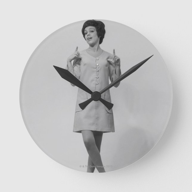Horloge Ronde Une femme en train de (Recto)