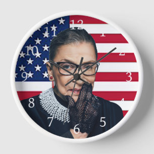Horloge Ruth Bader Ginsburg avec drapeau américain
