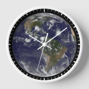 Horloge Terre Pleine Montrant Les Tempêtes Tropicales Dans