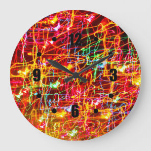 Horloges murales rougeoyantes de tourbillonnement