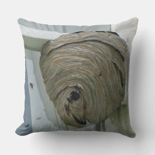 Hornets Nest Kissen (Vorderseite)