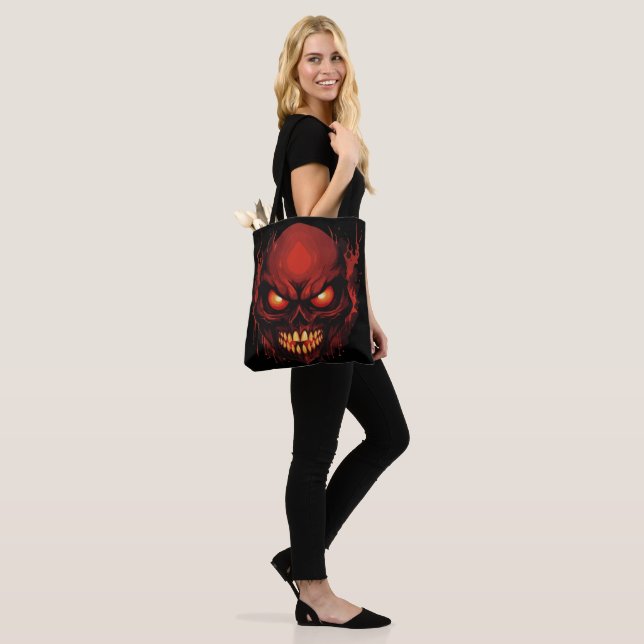 Horriating Hollow Tasche (Am Model)