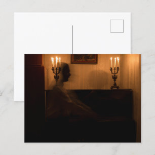 Horror Geister im Zimmer. Tanzpärchen Postkarte
