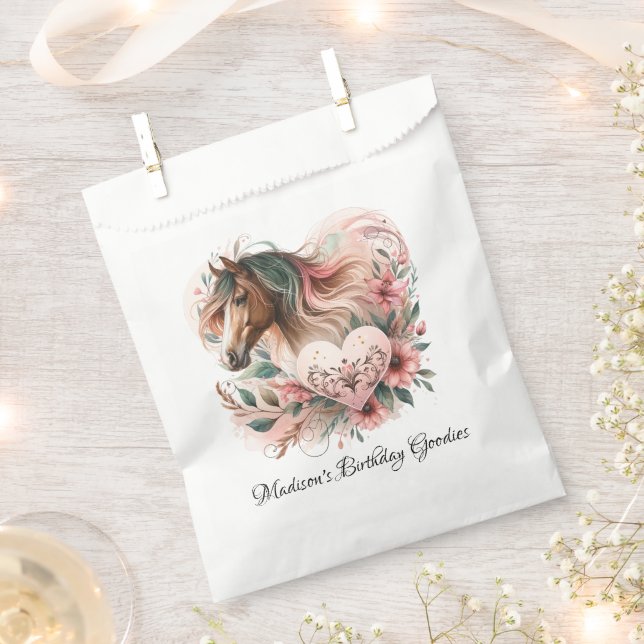 Horse Girl Birthday Geschenktütchen (Ausgeschnitten)