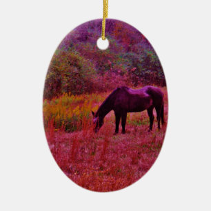 Horse in a Kaleidoscope Colored Field Keramikornament
