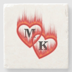 Hört auf dem doppelten Monogram-Valentin Steinuntersetzer