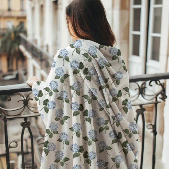 Hortensien-Blüten-Monogramm  Fleecedecke (Hydrangea Fleece Blanket)