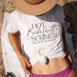 Hot Bachelorette Summer Custom Junggeselinnen-Absc T-Shirt<br><div class="desc">Passende T - Shirt für Ihre sommerliche bachelorette-Reise Funktion "Hot Bachelorette Summer" in trendiger Typografie mit einer Reihe von benutzerdefinierten Text unten; gezeigt mit dem Ziel und Jahr.</div>