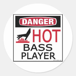 Hot Bass Player Runder Aufkleber