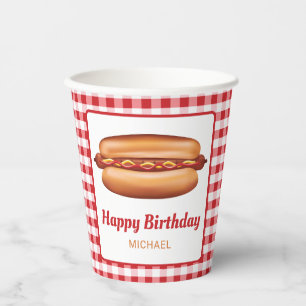 Hot Dog Snack auf Red Gingham Happy Birthday Pappbecher