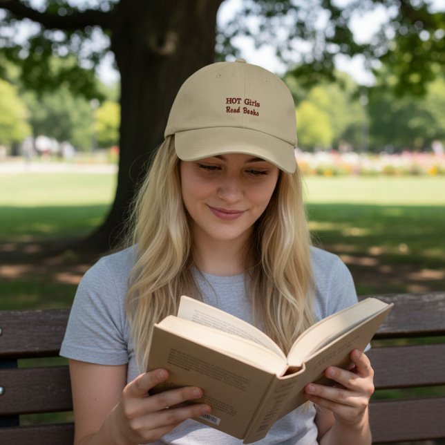 Hot Girls Read Books in Khaki Bestickte Baseballkappe (Von Creator hochgeladen)