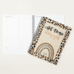 Hot Mess Zitat Girl Leopard Print Regenbogenplaner Planer<br><div class="desc">Hot Mess Aber tun mein bester,  personalisierter Planer mit Regenbogen Leoparden Print-Design. Einfach,  mädchenhaft und trendig mit modernem Zitat in handgeschriebener Typografie - perfekt für Schule,  Büro und Multitasking-Mommas!</div>