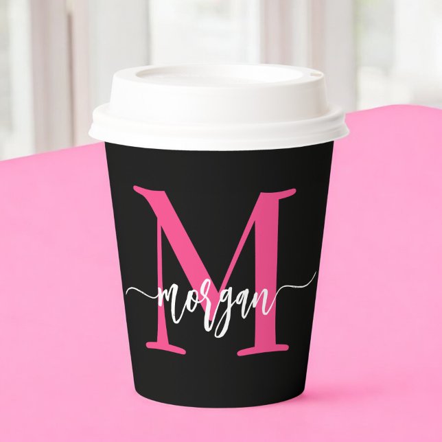 Hot Pink Black Modern Script Name Girl Monogram Pappbecher (Von Creator hochgeladen)