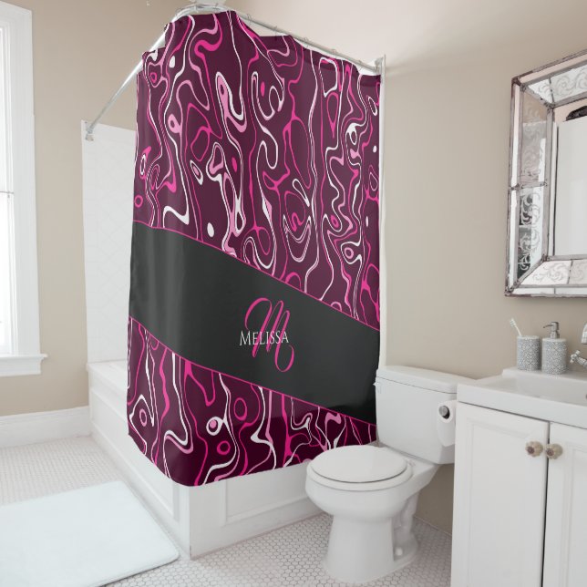 Hot pink damascus abstract swirls Custom Monogram Duschvorhang (Beispiel)