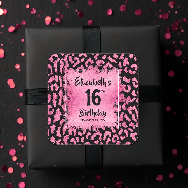 Hot Pink Leopard Sweet 16 Geburtstag Quadratischer Aufkleber (Hot pink and black leopard print Sweet 16 birthday square favor stickers)