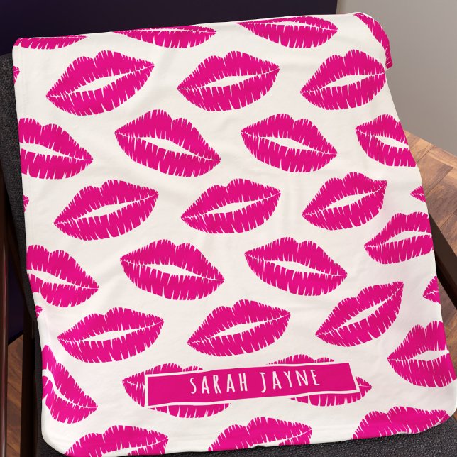 Hot Pink Lips Lipstick Kiss Muster Fleece Blanken (Pink lipstick pattern fleece blanket with space for your name!)