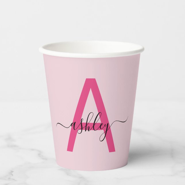 Hot Pink Modern Script Girl Monogram Name Pappbecher (Vorderseite)