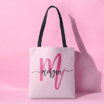 Hot Pink Modern Script Girl Monogram Name Tasche<br><div class="desc">Tragen Sie Ihr Wesentliches stilvoll mit unserem Hot Pink Modern Script Girly Monogram Name Tote Bag! Diese Tasche ist mit einem kühnen, rosa Design personalisiert und in einem schicken, modernen Drehbuch für ein trendiges, individuelles Aussehen gehalten. Ideal für Einkäufe, Schulen oder den Alltag, bietet es viel Platz und eine langlebige...</div>