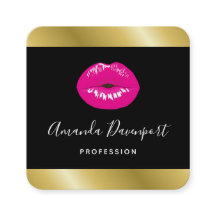 Hot Pink Shiny Lippen auf der schwarzen Visitenkar