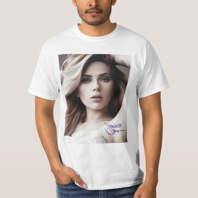 Hot Scarlett Johansson T-Shirt (Vorderseite)