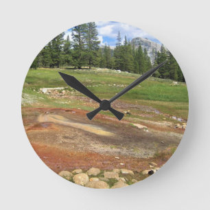 Hot Springs in Tuolumne Meadows, Yosemite, CA Runde Wanduhr