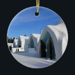 Hotel de Eeis, Quebec, Kanada Keramik Ornament<br><div class="desc">While on our trip to Quebec, we visited the Hotel de Eeisis which is the only ice hotel in North America! Each room has a different theme & the ice & snow skulptures are so pretty! Even the furnvue is made of ice! It was such an amazing experience to see...</div>