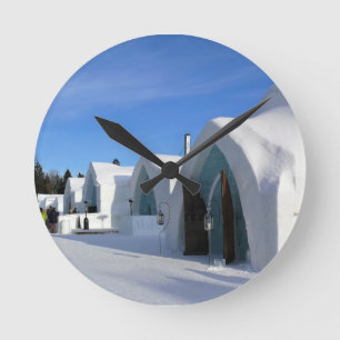 Hotel de Glace, Quebec, Kanada Runde Wanduhr