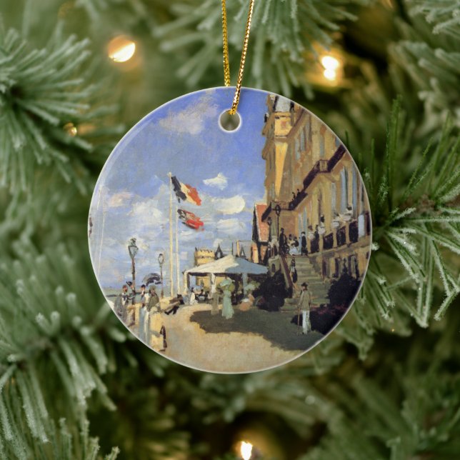 Hotel des Roches Noires, Trouville von Claude Mone Keramik Ornament (Baum)