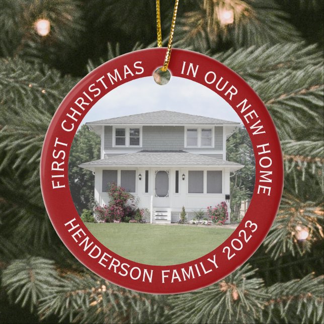 House Fotos First Xmas Neuer Zuhause Name & Year R Keramik Ornament (Von Creator hochgeladen)