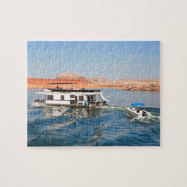 Houseboot, der Wellen macht, Powell, Arizona (Horizontal)