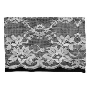 Housse D'oreillers Dentelle florale blanche : arrière - plan noire.