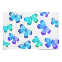 Papillon bleu pâle à l'ombre