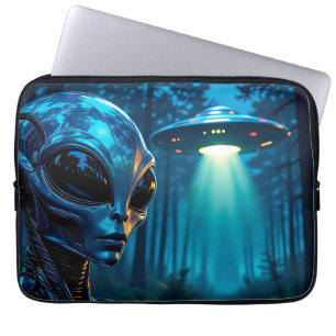 Housse Pour Ordinateur Portable Alien et OVNI hyper réaliste dans la forêt
