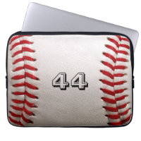 Balle de baseball blanche classique avec numéro de