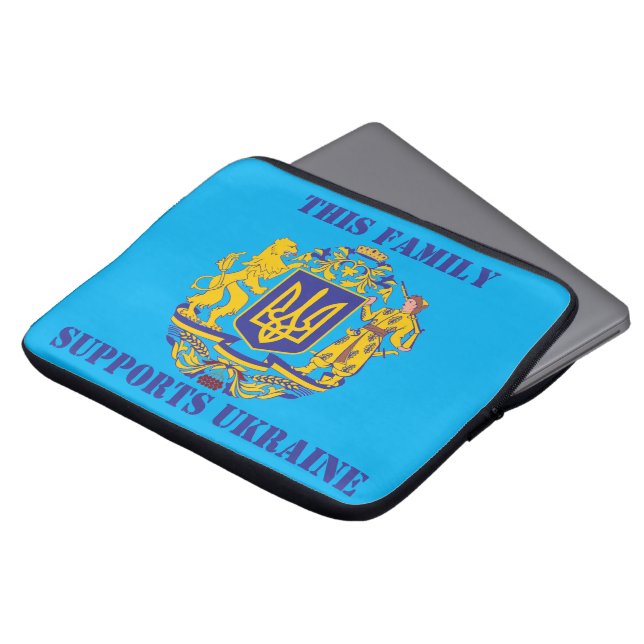 HOUSSE POUR ORDINATEUR PORTABLE CETTE FAMILLE SOUTIENT L'UKRAINE (Devant haut)