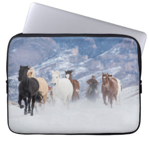 Housse Pour Ordinateur Portable Cheval à travers la neige