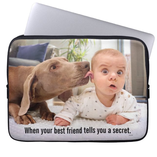 Housse Pour Ordinateur Portable Chien Lick l'oreille du bébé (Devant)