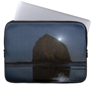 Housse Pour Ordinateur Portable Cieux au-dessus de Haystack Rock Cannon Beach, O
