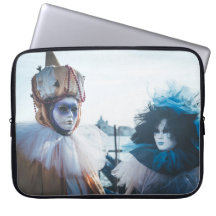 Deux masques de carnaval à Venise, Italie