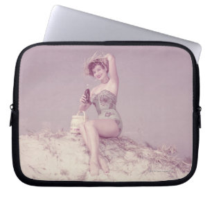 Housse Pour Ordinateur Portable Femme détendant sur la plage
