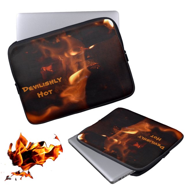 Housse Pour Ordinateur Portable Flammes dévastatrices (Créateur téléchargé)
