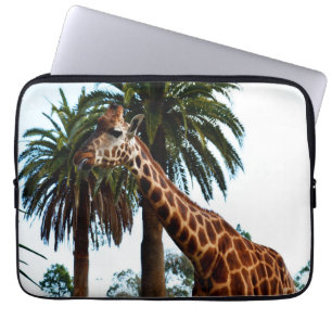 Housse Pour Ordinateur Portable Giraffe Drôle Qui Donne Une Framboise,